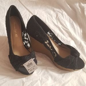 American Eagle Black Lace Wedges